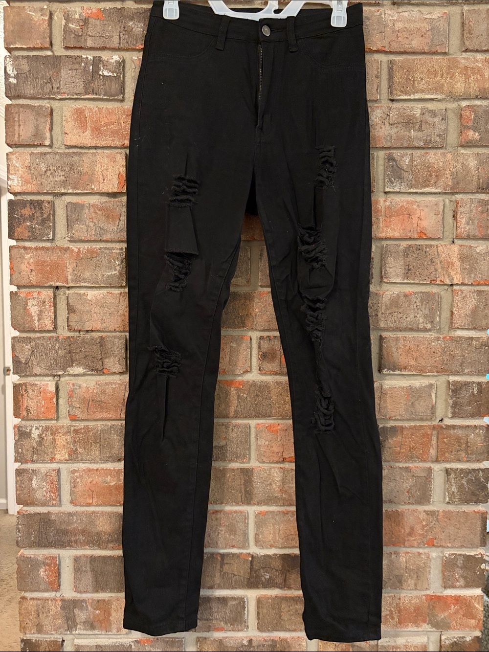 Fashion Nova Black Skinny Jeans with Ripped Detail